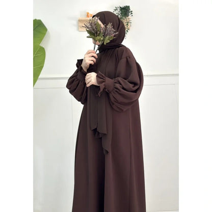 Abaya Mervay – Tissu Crêpe Adrina de Qualité