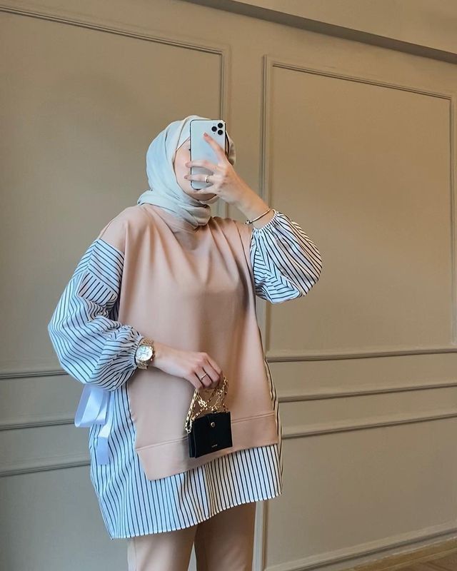 Ensemble Rayé – Élégance Moderne et Confort